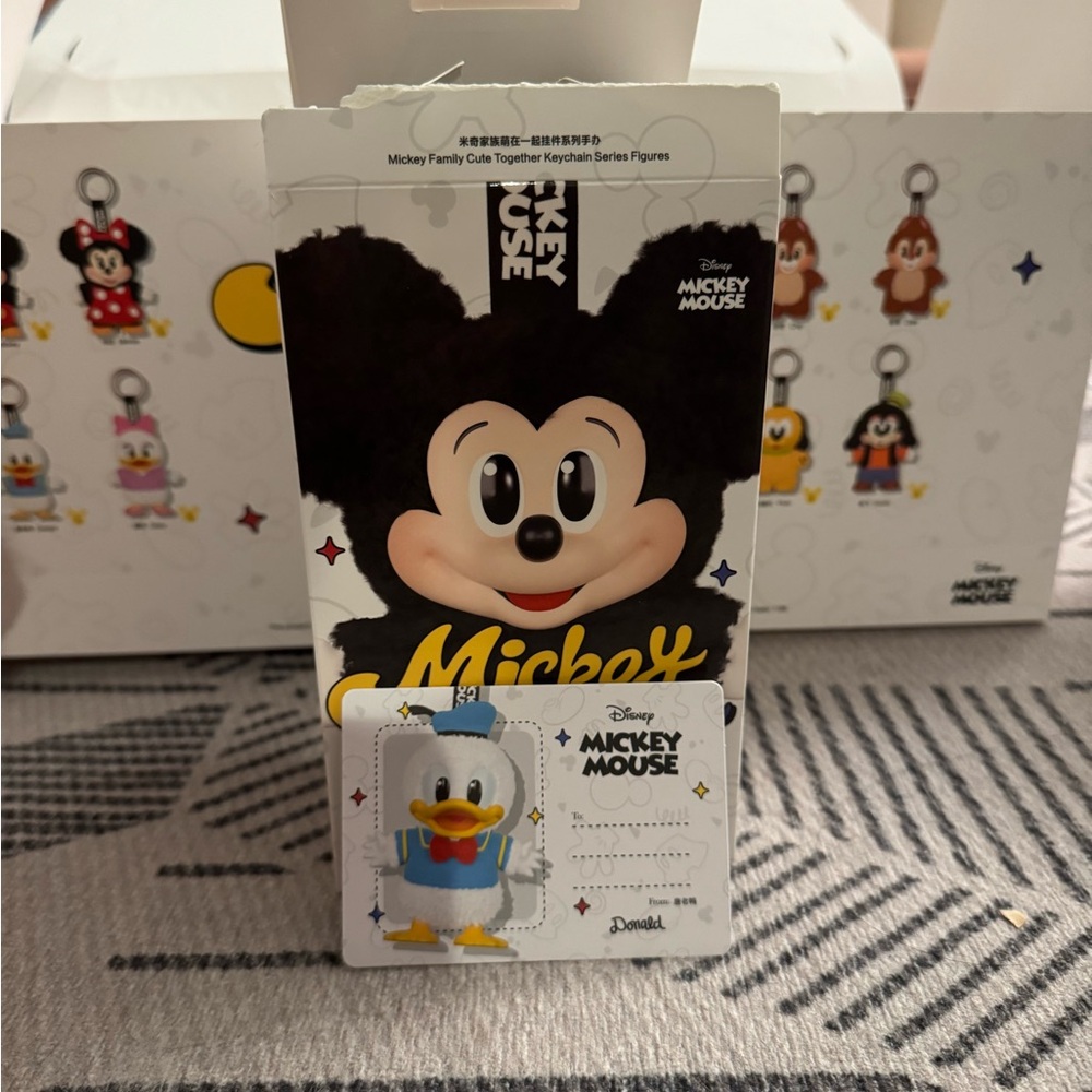 POP MART Mickey Family- Daisy and Donald Duck
